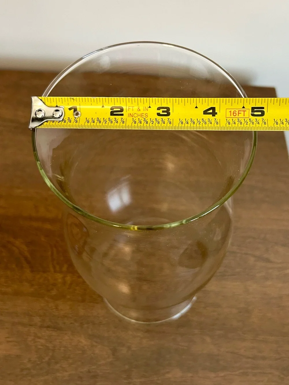 CLEAR GLASS HURRICANE CHIMNEY HOURGLASS CANDLE SHADE & 2 WOOD STANDS